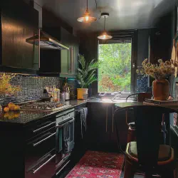 /img/12634-gothic-kitchen-black-and-white-image-8.webp