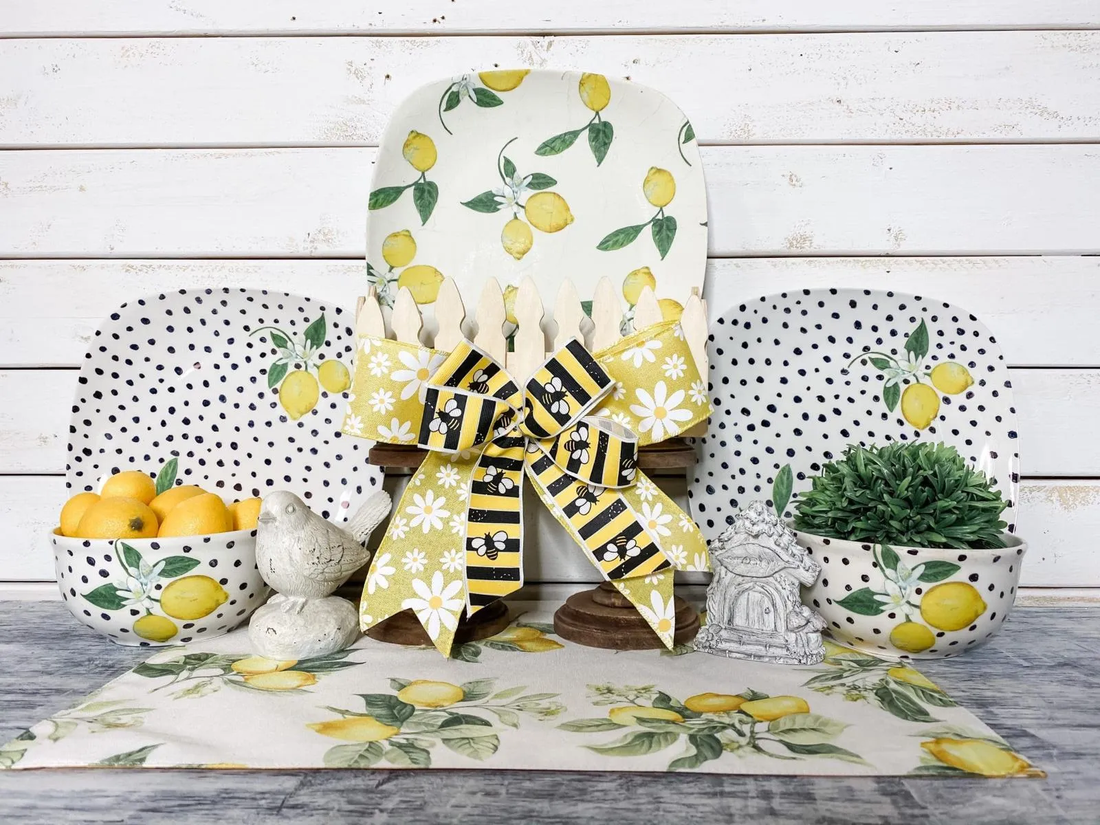 /img/12662-dollar-tree-budget-decor.webp