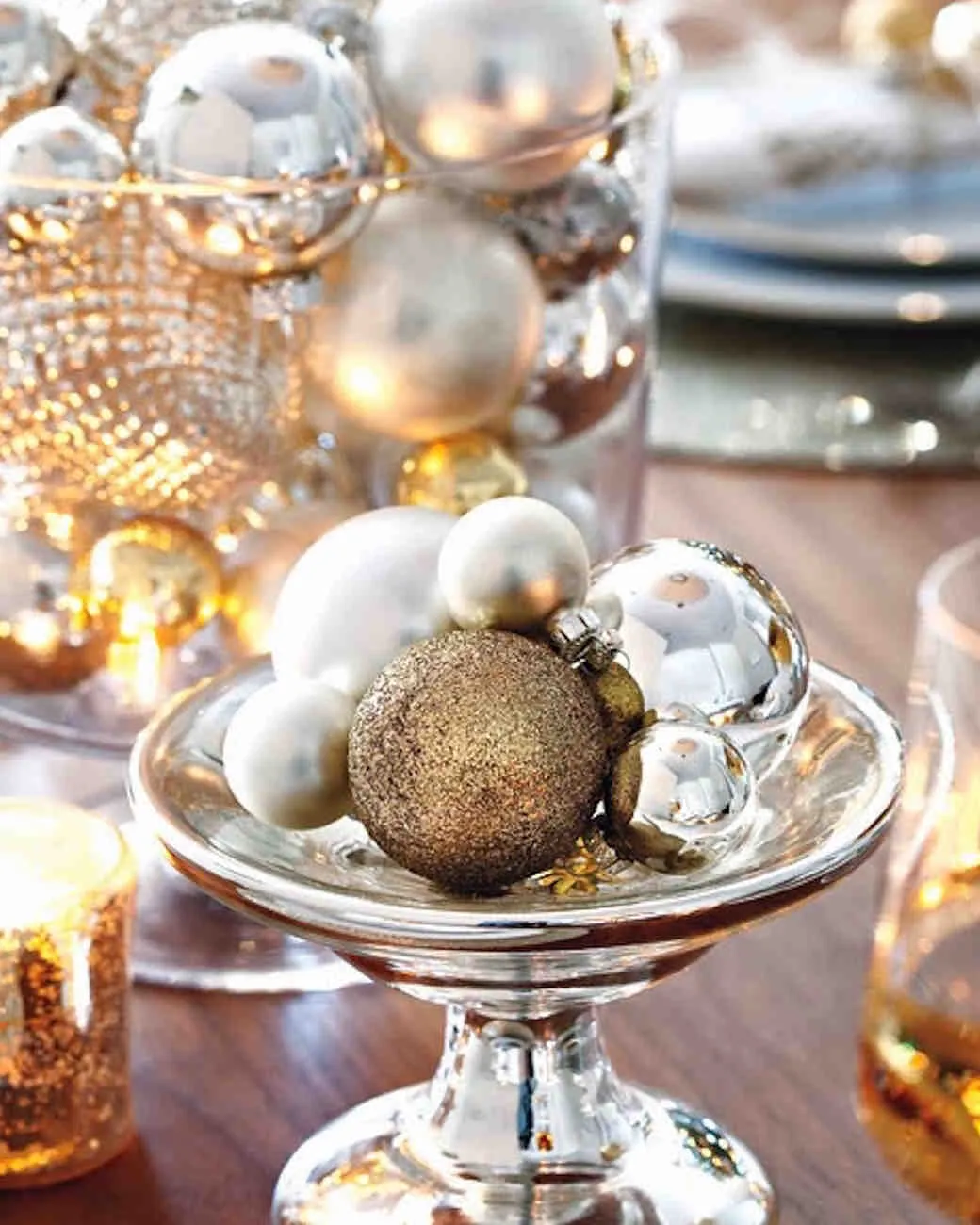 /img/12663-gold-silver-kitchen-countertops.webp