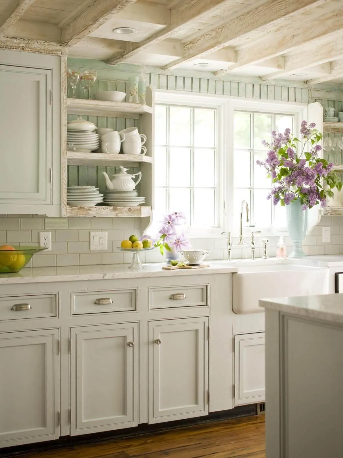 12673 natural light kitchen