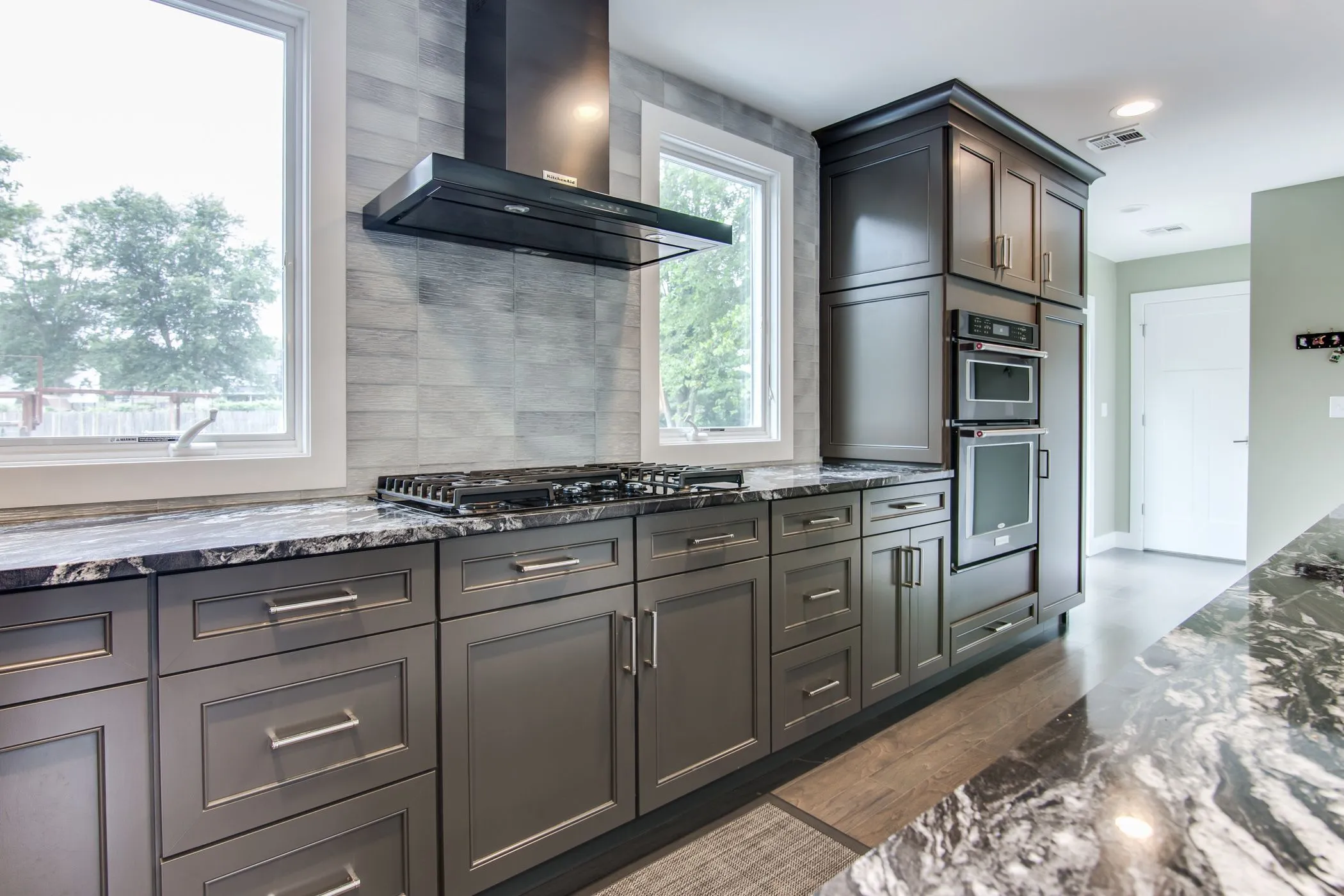12683 kitchen with black appliances 1