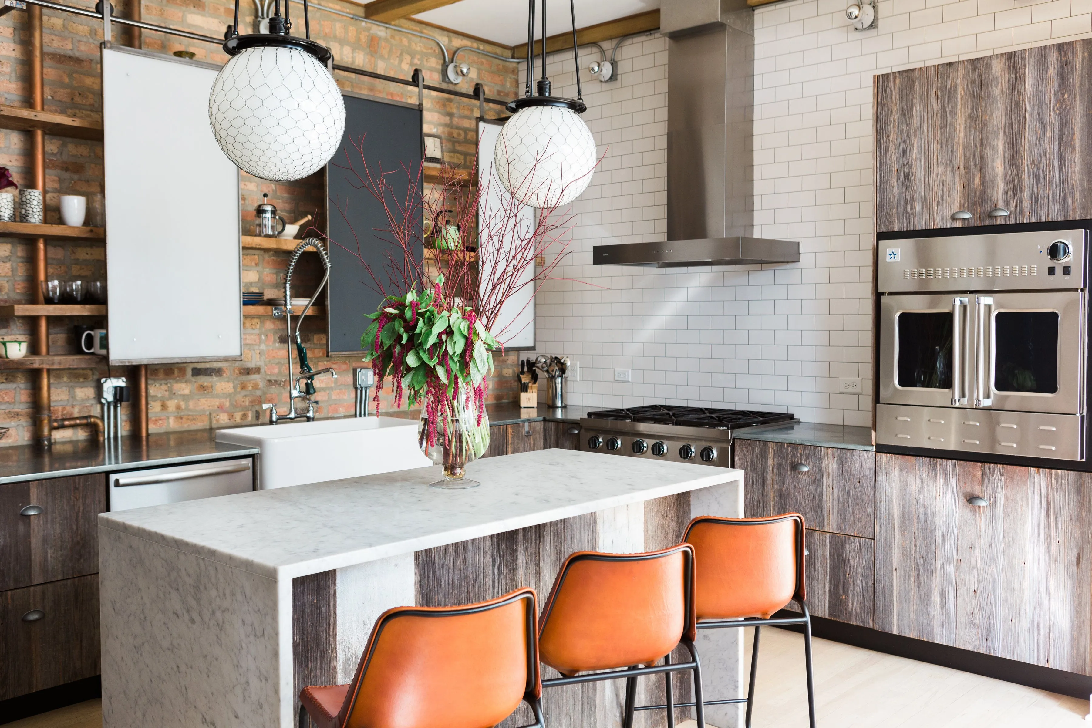 /img/12708-kitchen-decor-arrangement.webp
