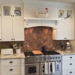 /img/12713-bead-shelving-kitchen.webp