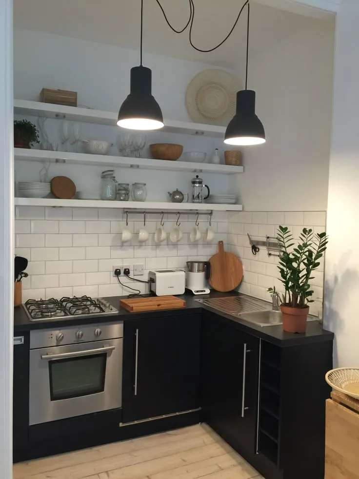 12723 black and white kitchen 5