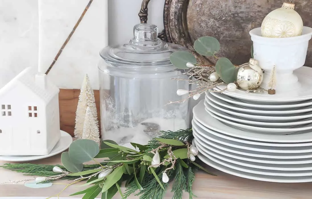 12729 christmas kitchen decor 2