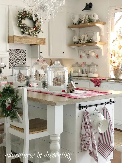 12729 christmas kitchen decor 4