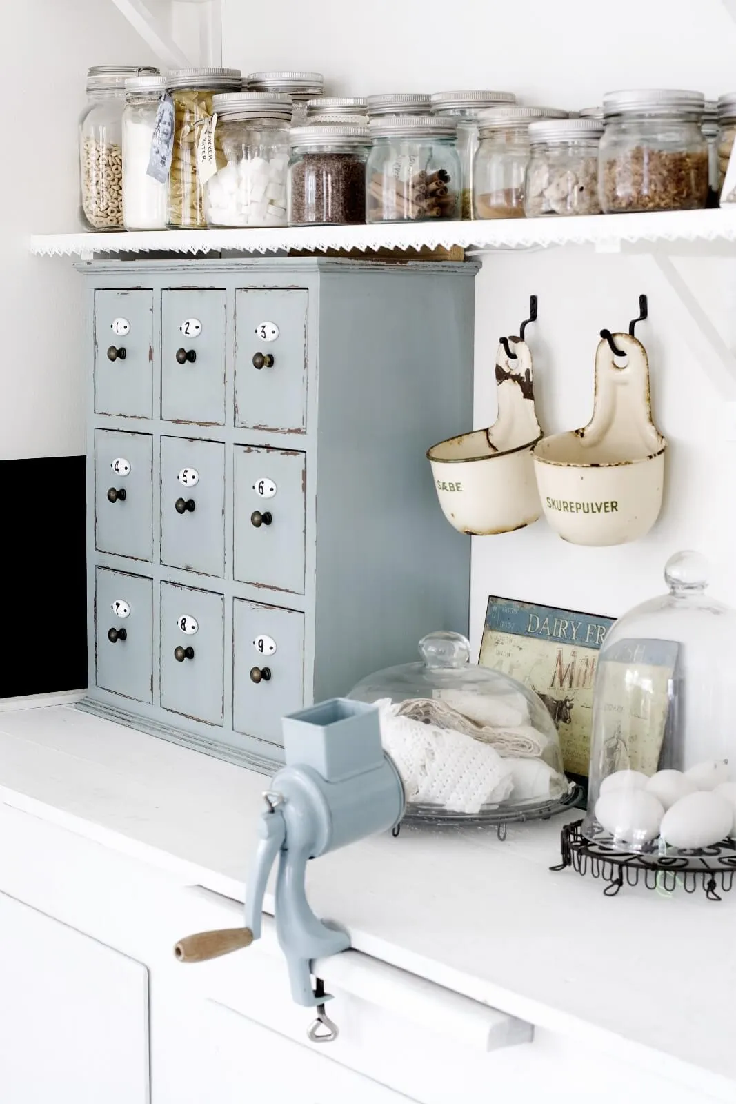 12730 floral wallpaper kitchen