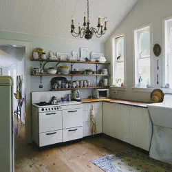 /img/12730-vintage-kitchen-accessories.webp