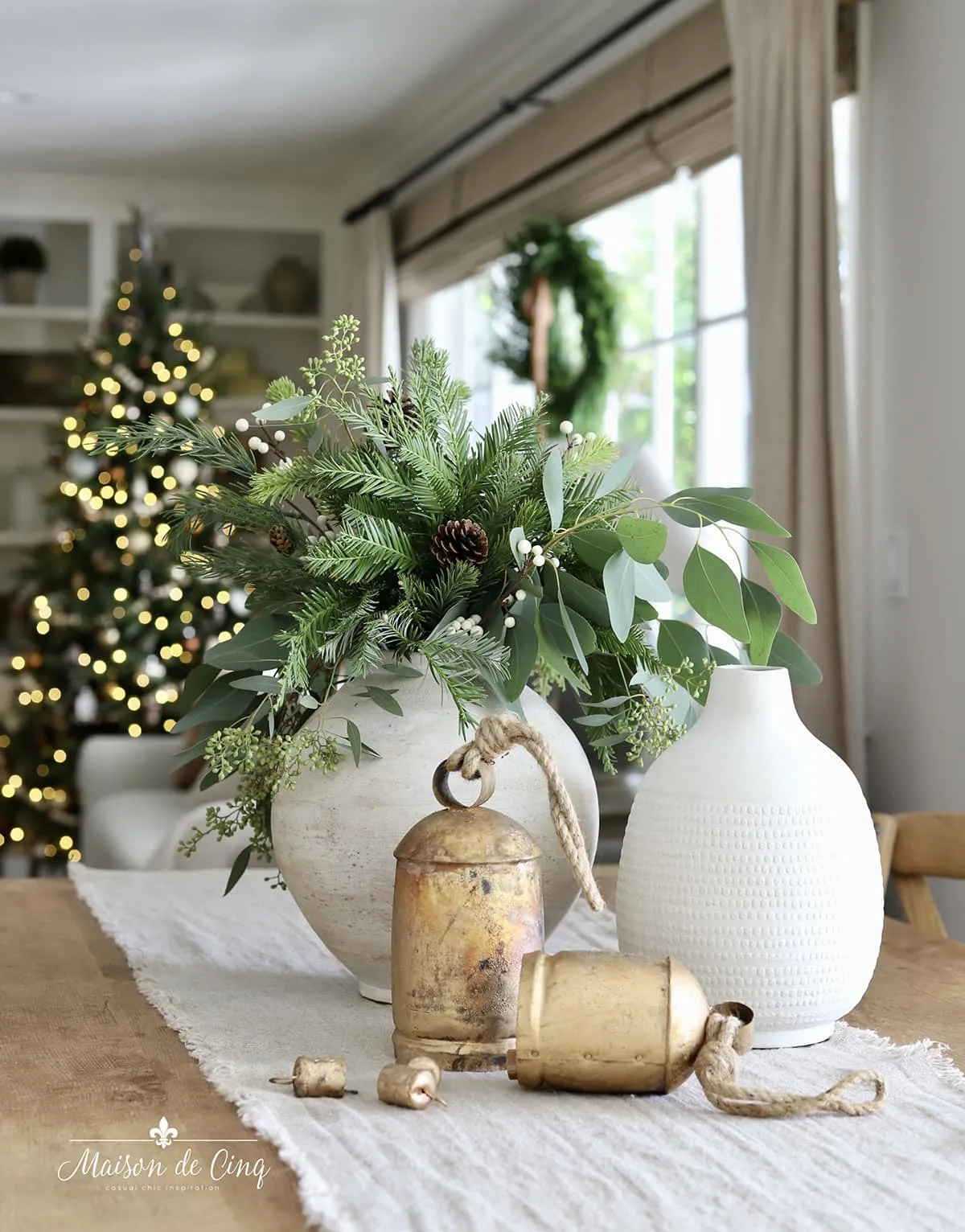 12744 golden table settings