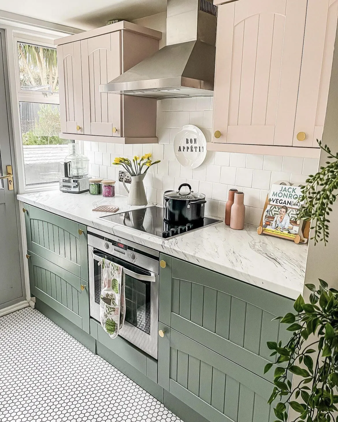 12756 sustainable wood kitchen