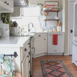 /img/12768-red-kitchen-ambiance.webp
