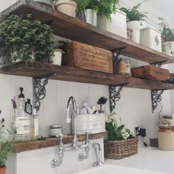 /img/12780-rustic-kitchen-lighting.webp