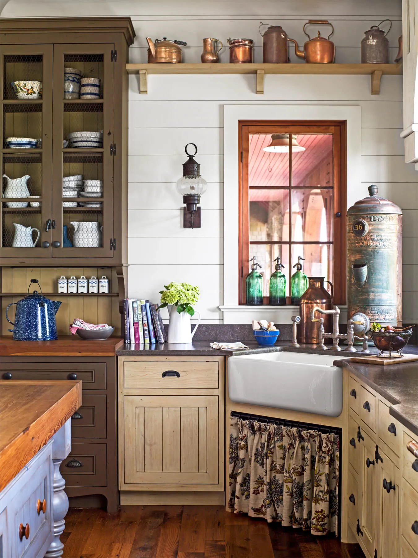 12804 vintage kitchenware