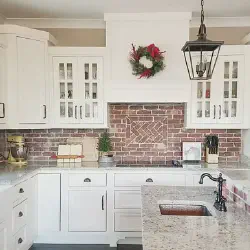 /img/12815-christmas-kitchen-lighting.webp