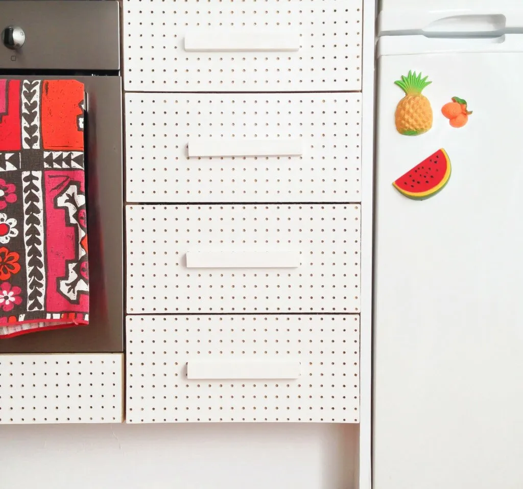 /img/12822-pegboard-kitchen-accessories.webp