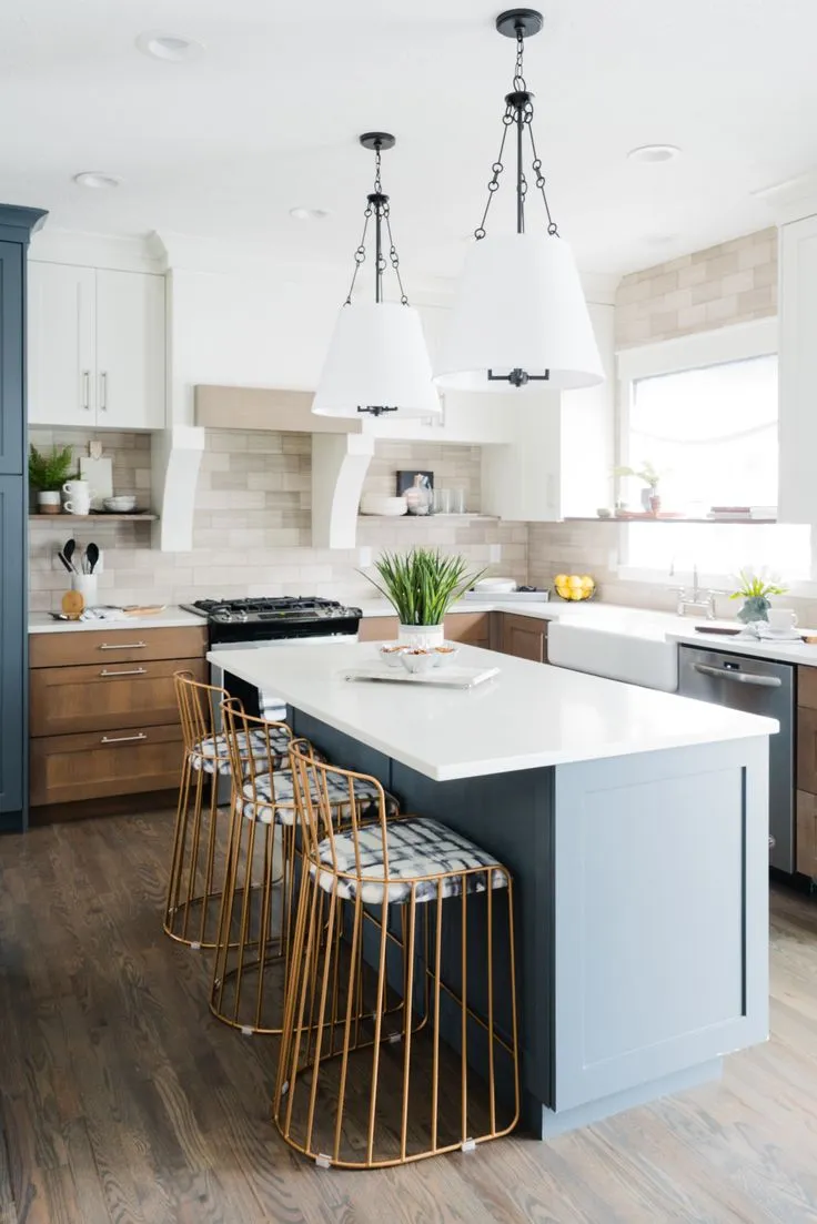 12831 teal black white lighting