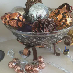 /img/12864-copper-kitchen-cleaning.webp