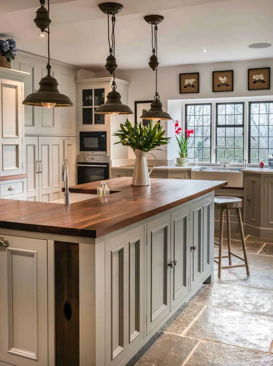 /img/12869-farmhouse-kitchen-final.webp